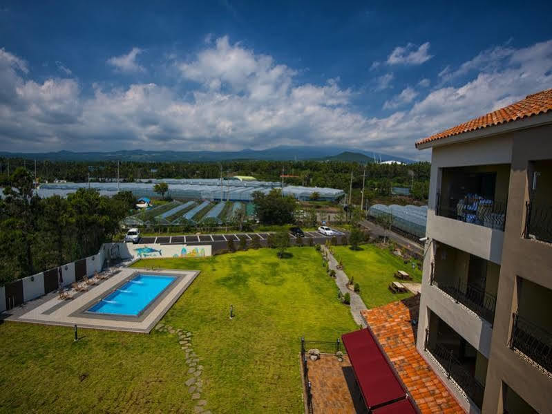 Famille Spa Resort ソギポ エクステリア 写真