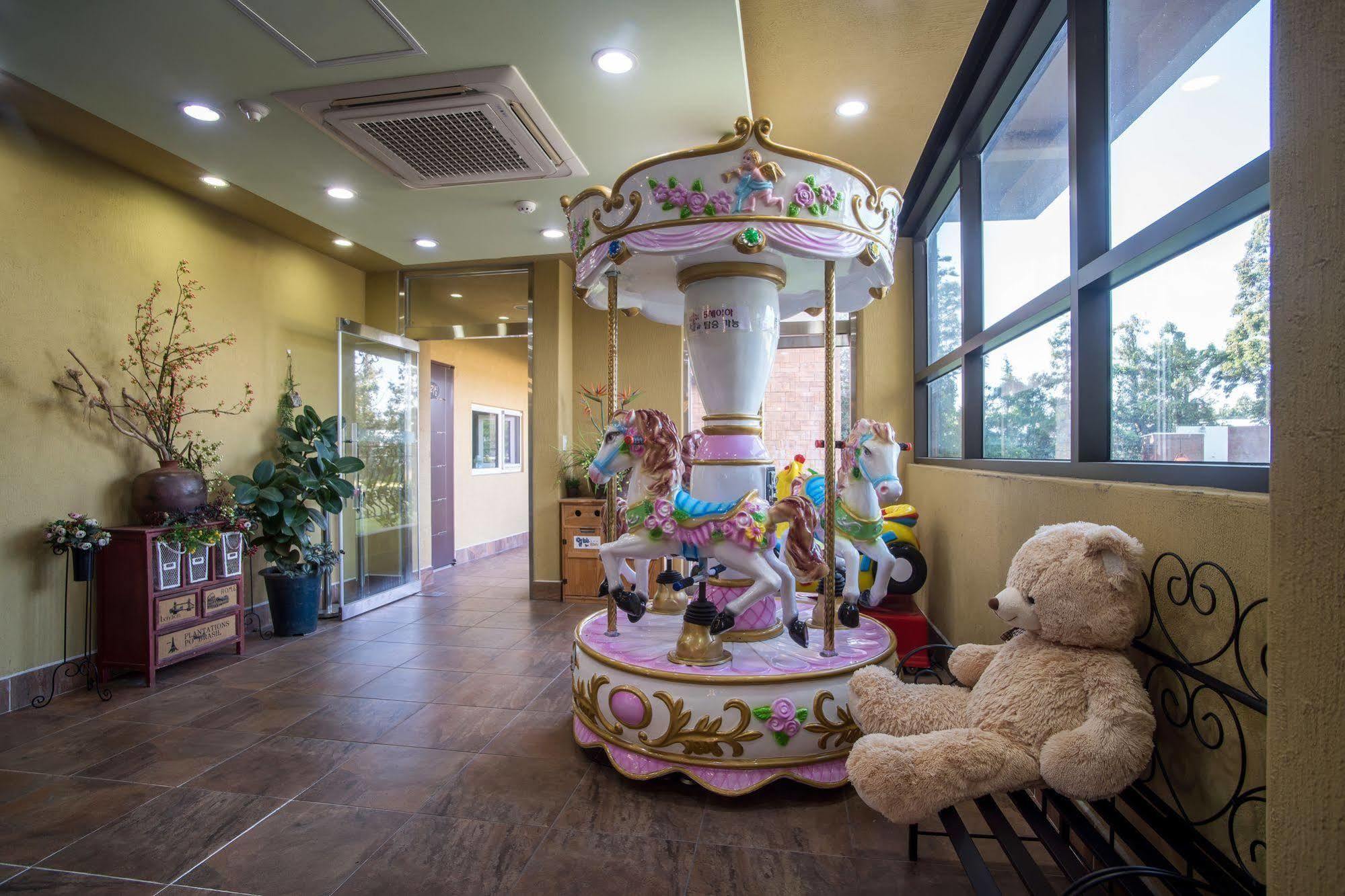 Famille Spa Resort ソギポ エクステリア 写真